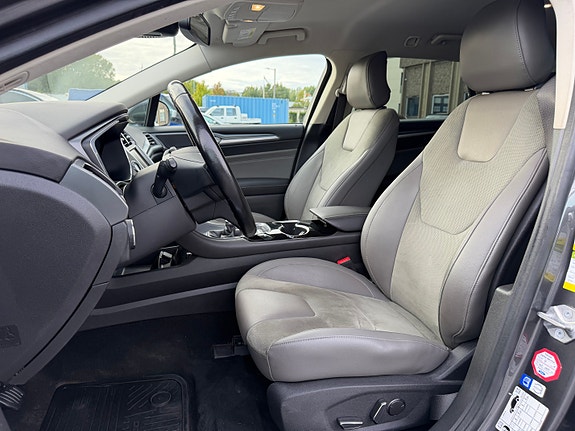 Ford Mondeo 15 of 27