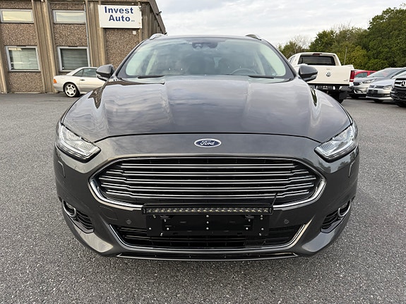Ford Mondeo 3 of 27