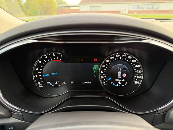 Ford Mondeo 22 of 27