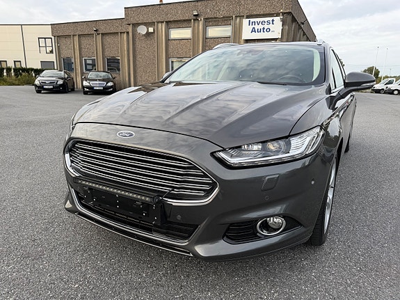 Ford Mondeo 2 of 27