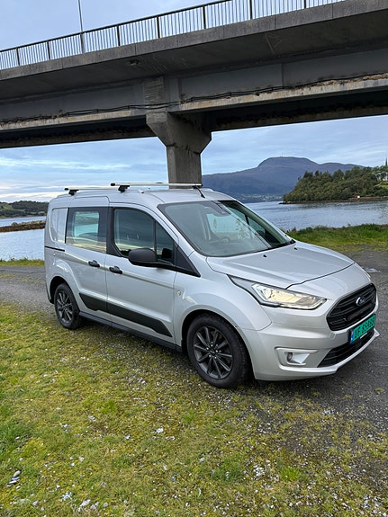 Ford Transit Connect 2 of 10