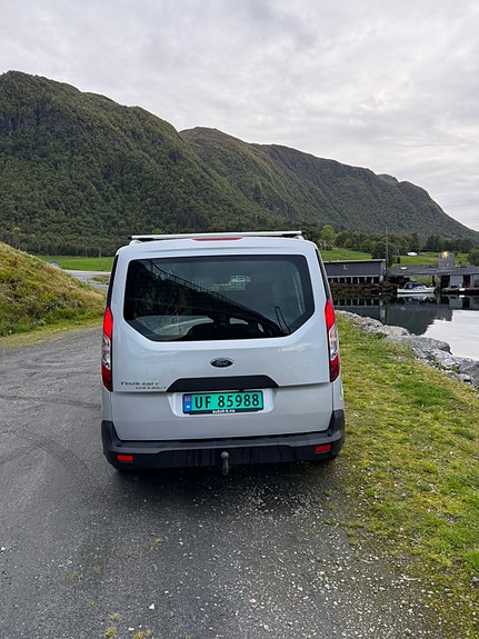 Ford Transit Connect 4 of 10