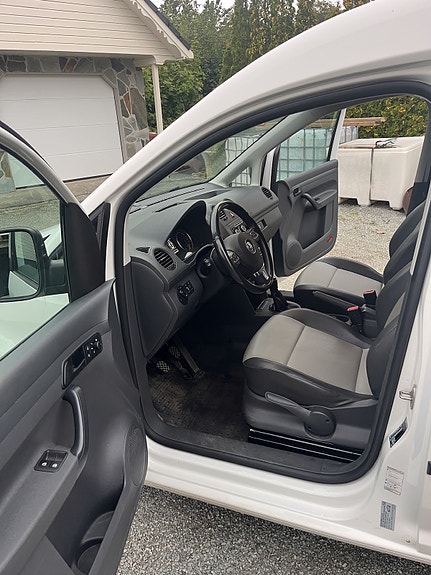 Volkswagen Caddy 8 of 12