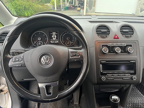 Volkswagen Caddy 10 of 12