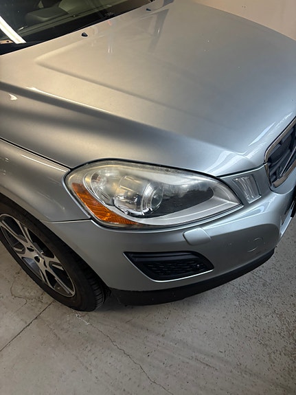 Volvo XC60 3 of 5