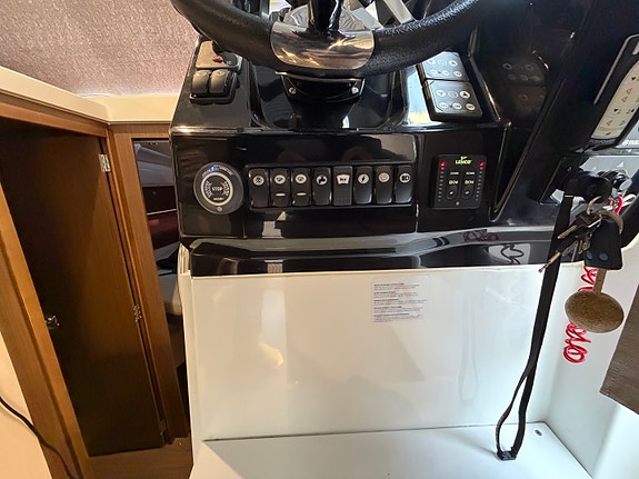 Merry Fisher 895, topp utstyrt 23 of 25