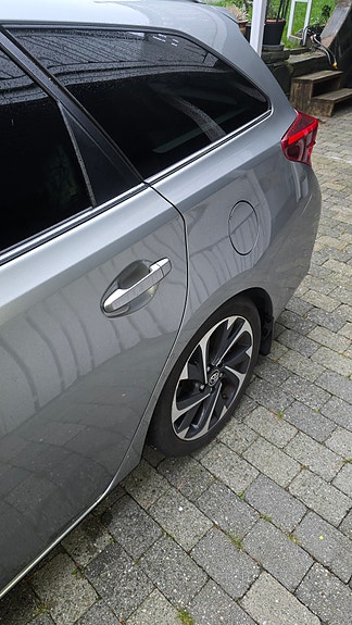 Toyota Auris 4 of 9