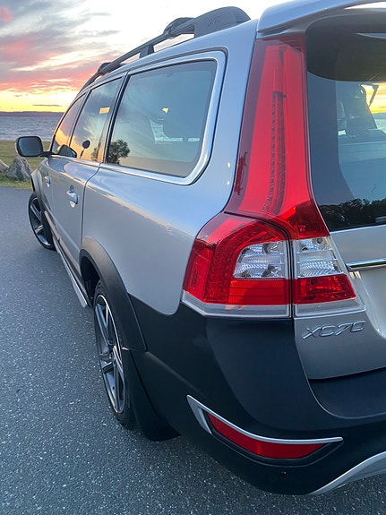 Volvo XC70 3 of 18