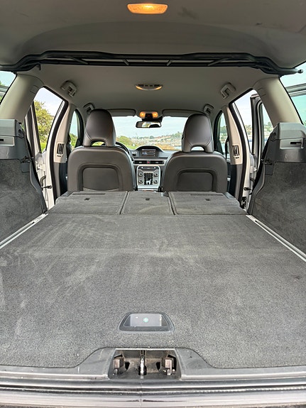 Volvo XC70 9 of 18