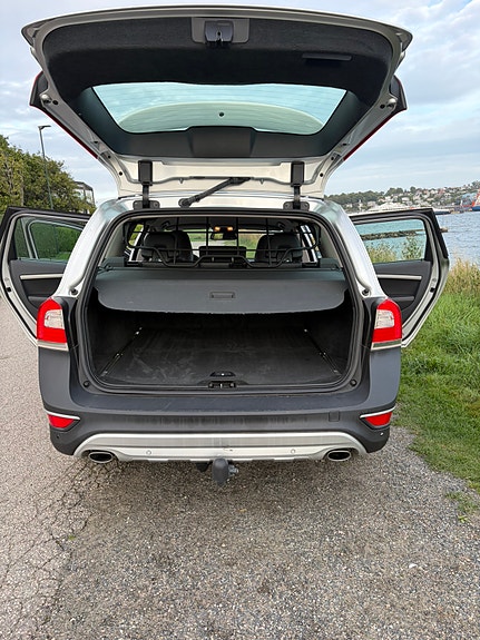 Volvo XC70 14 of 18