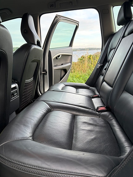 Volvo XC70 11 of 18