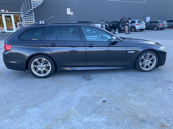 BMW 520d 8 of 15