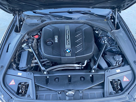 BMW 520d 15 of 15