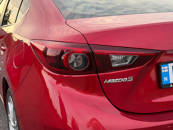 Mazda 3 8 of 28