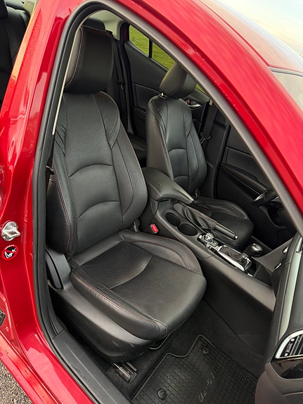 Mazda 3 17 of 28