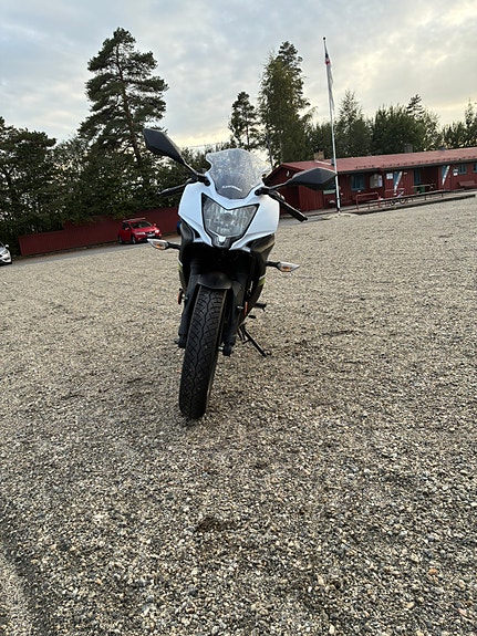 Kawasaki Ninja 125 3 of 15