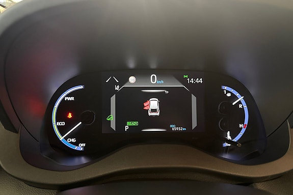 Toyota Yaris Cross 14 of 17