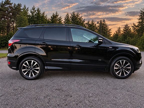 Ford Kuga 9 of 30
