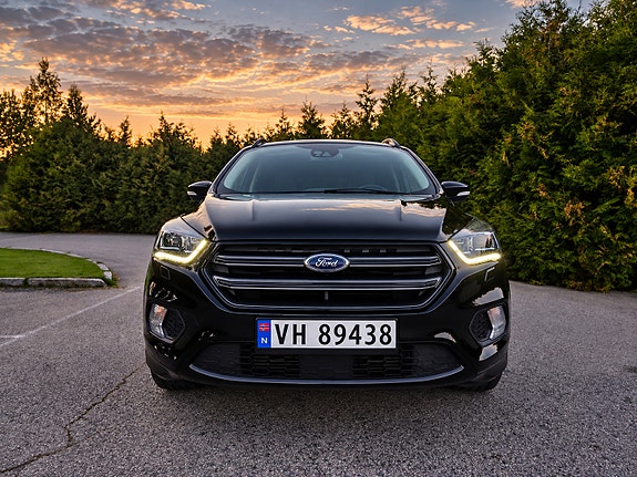 Ford Kuga 3 of 30