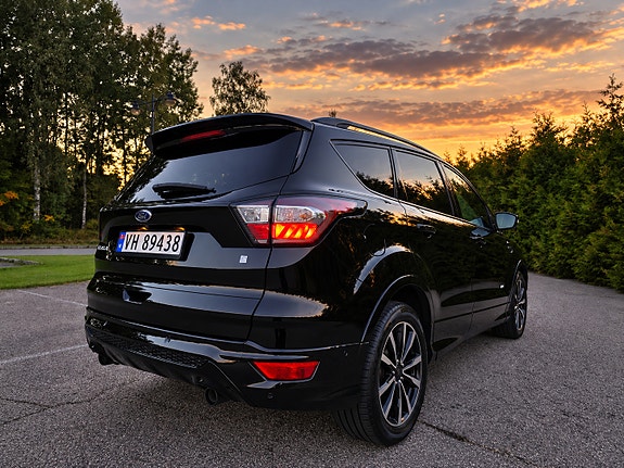 Ford Kuga 8 of 30