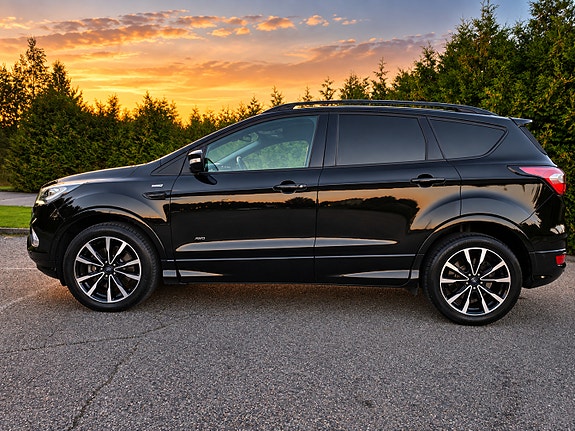 Ford Kuga 5 of 30