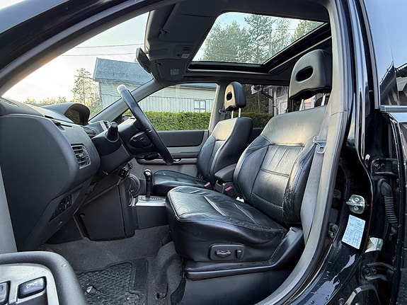 Nissan X-Trail 7 of 9
