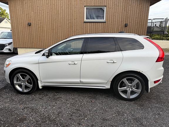 Volvo XC60 5 of 30