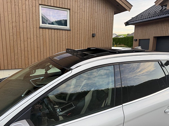 Volvo XC60 29 of 30