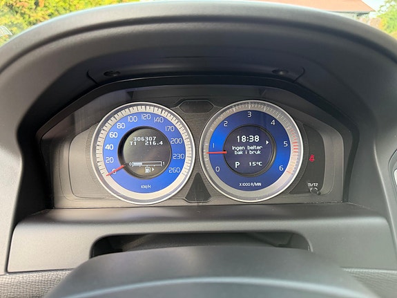 Volvo XC60 22 of 30