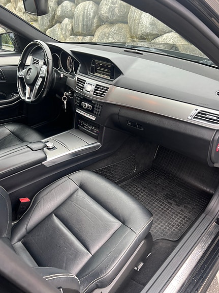 Mercedes-Benz E220 d 13 of 26