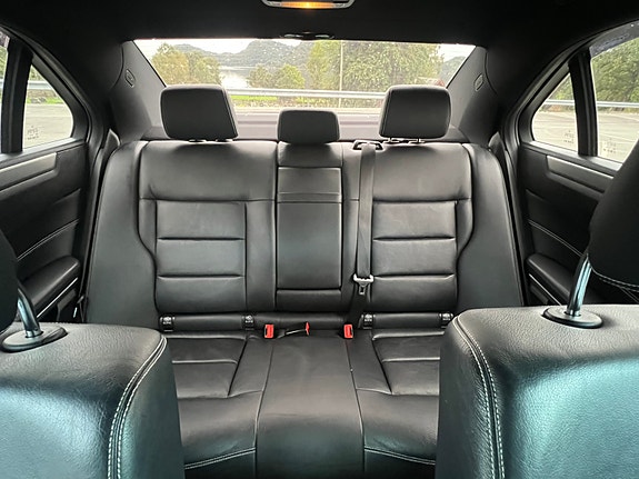Mercedes-Benz E220 d 19 of 26