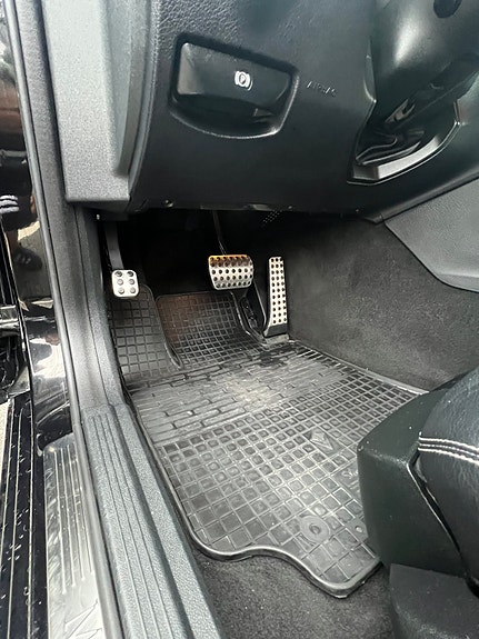 Mercedes-Benz E220 d 24 of 26