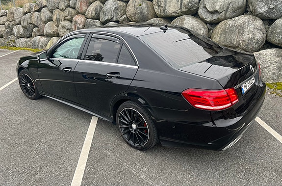 Mercedes-Benz E220 d 3 of 26
