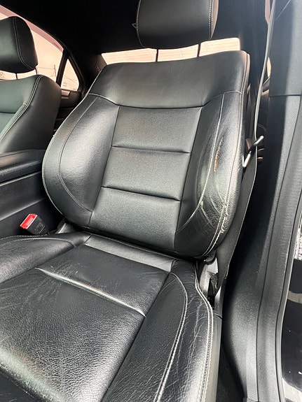 Mercedes-Benz E220 d 21 of 26