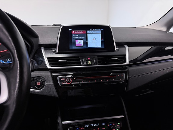 BMW 225xe 19 of 28