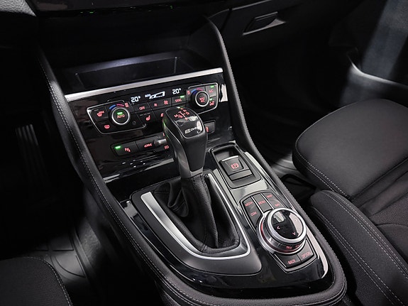 BMW 225xe 20 of 28