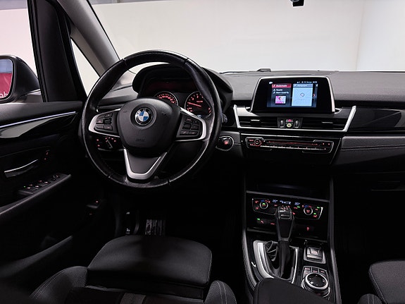 BMW 225xe 15 of 28
