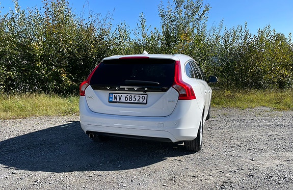 Volvo V60 5 of 14