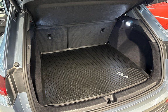 Audi Q4 e-tron 17 of 18