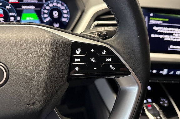 Audi Q4 e-tron 16 of 18