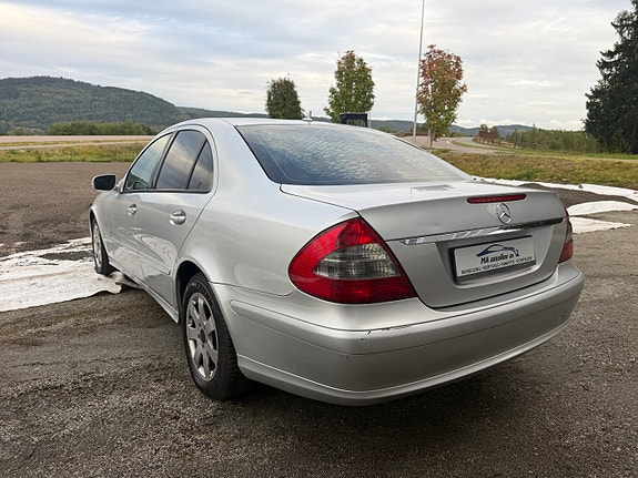 Mercedes-Benz E200 d 10 of 30