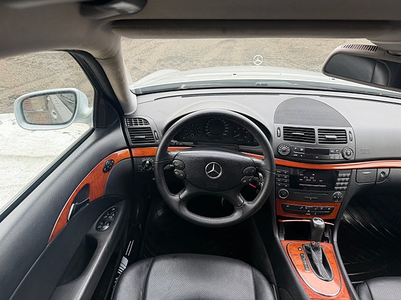 Mercedes-Benz E200 d 24 of 30