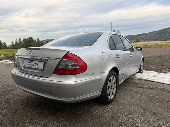 Mercedes-Benz E200 d 7 of 30