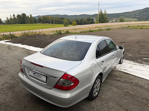 Mercedes-Benz E200 d 8 of 30