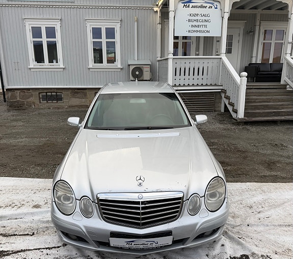 Mercedes-Benz E200 d 4 of 30