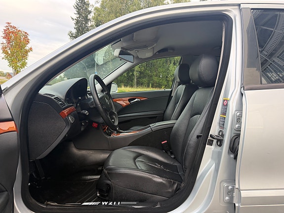 Mercedes-Benz E200 d 13 of 30