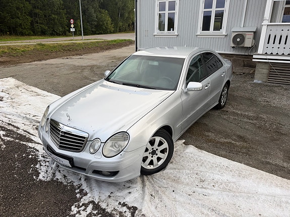 Mercedes-Benz E200 d 2 of 30