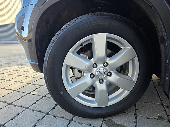 Nissan X-Trail 18 of 30