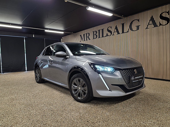 Peugeot 208 12 of 30