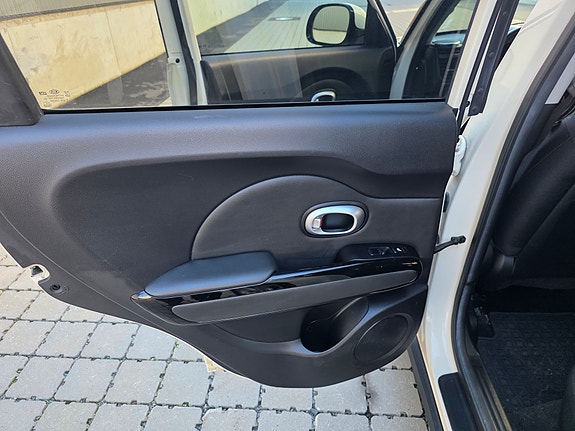 Kia Soul 25 of 30